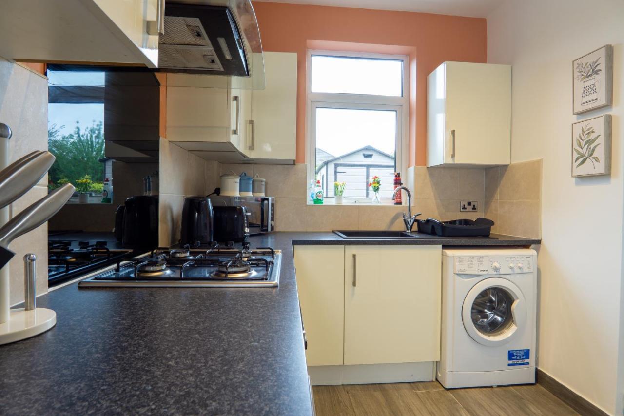 Strawberry Fields House - Air Host & Stay - 3 Bedroom Liverpool Esterno foto
