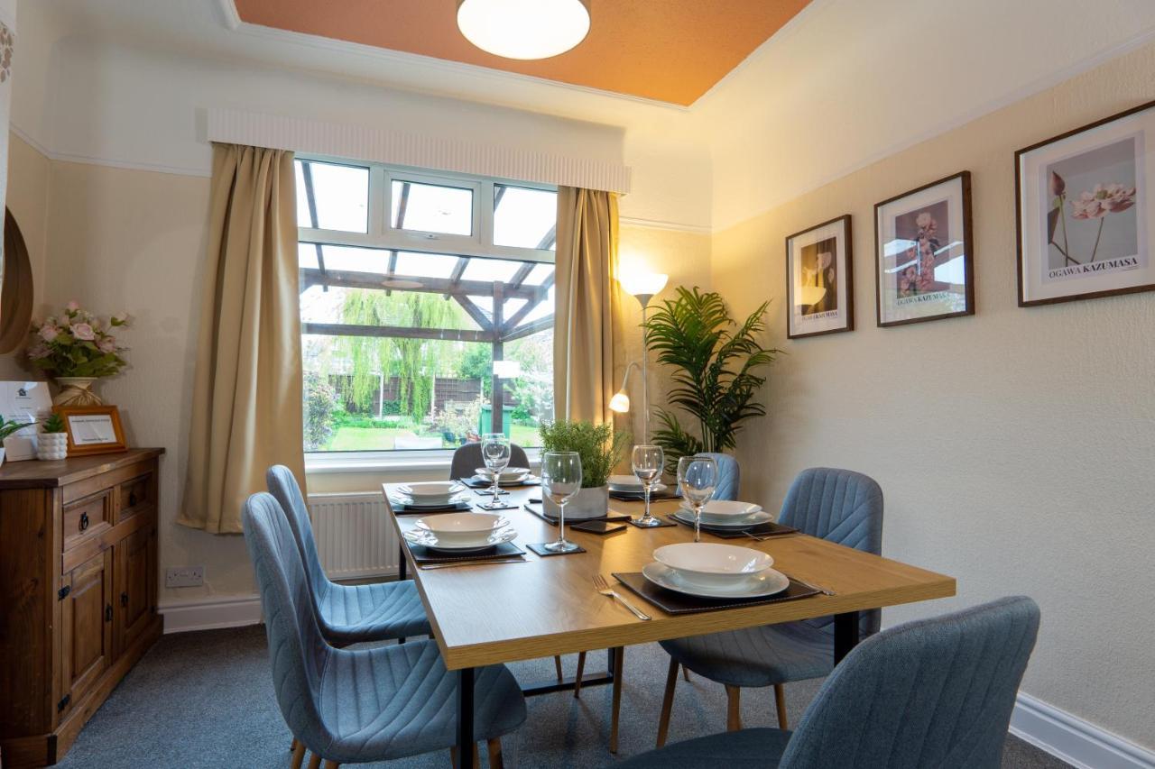 Strawberry Fields House - Air Host & Stay - 3 Bedroom Liverpool Esterno foto