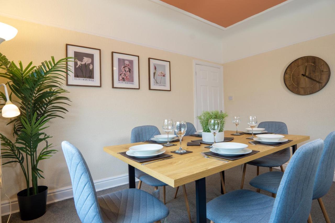 Strawberry Fields House - Air Host & Stay - 3 Bedroom Liverpool Esterno foto